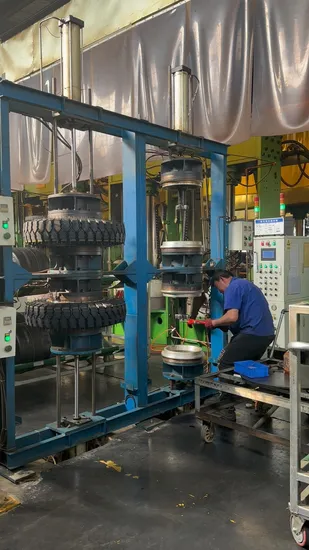 Industrial Forklift Tire 7.00-12, 8.25-12, 2.50-15 Tractor Tire